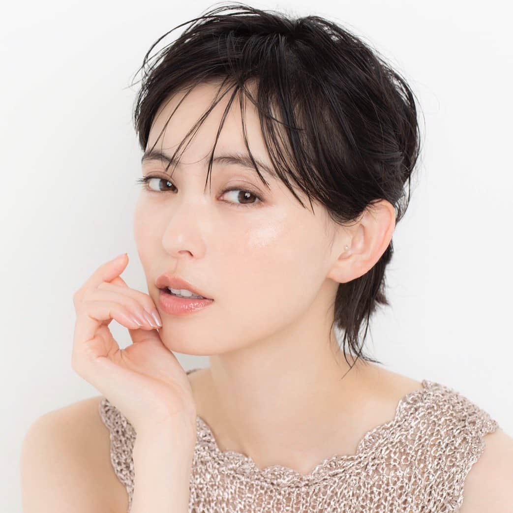 のインスタグラム：「#マキア #比留川游  @mileyuuuuu  #カメラマン#天日恵美子 @emiko.tennichi  #ヘアーメイク #千吉良恵子 @chigirakeiko  #cheekone @cheekone_hairmake」