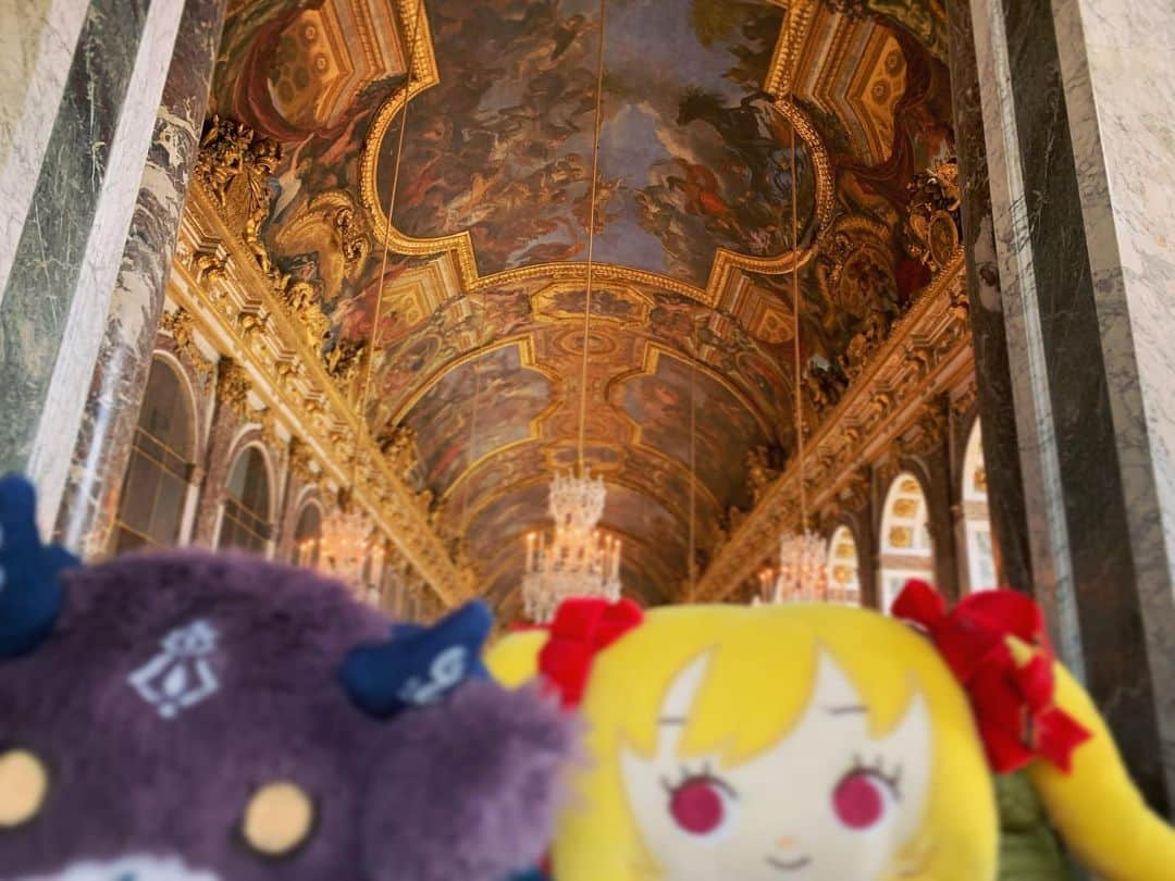 でびリオンのインスタグラム：「ここはでびリオンが制圧した！ #でびリオン #にじさんじ #paris」