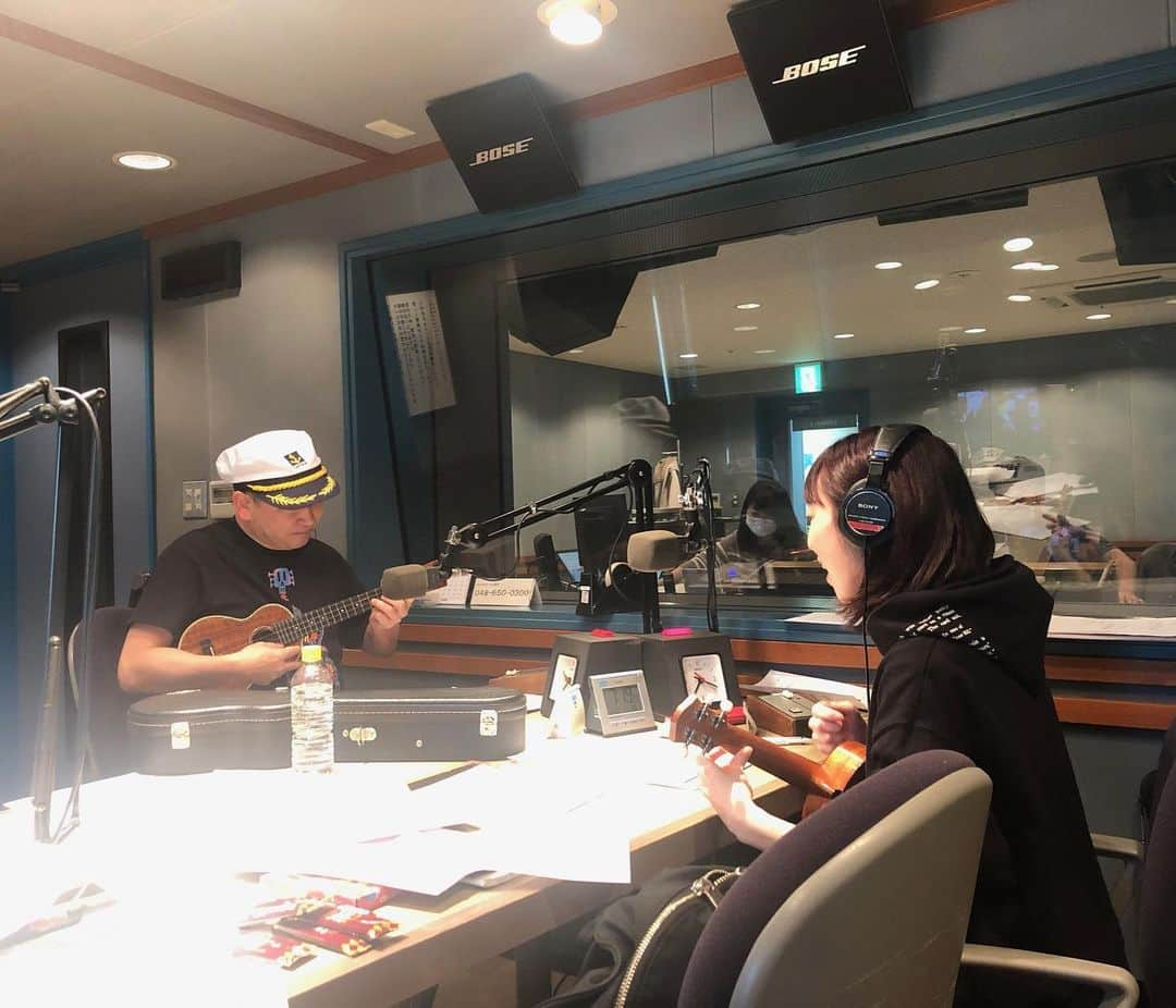 池辺愛さんのインスタグラム写真 - (池辺愛Instagram)「今日のFM NACK5「愛 Love Saturday」は、ウクレレえいじさんをゲストにお迎えしました🎉 ・ 久しぶりにえいじさんとセッション(みたいなこと)もしました😆 ・ たくさんのリスナーさんに笑って頂けたようで朝から幸せです💗 聞いて下さった皆さん、ありがとうございます😊 ・ 聞けなかった方は、radikoでぜひ聞いて下さいね😉 ・ #nack5 #ラブサタ #ウクレレえいじ さん」2月22日 9時45分 - aiikebe