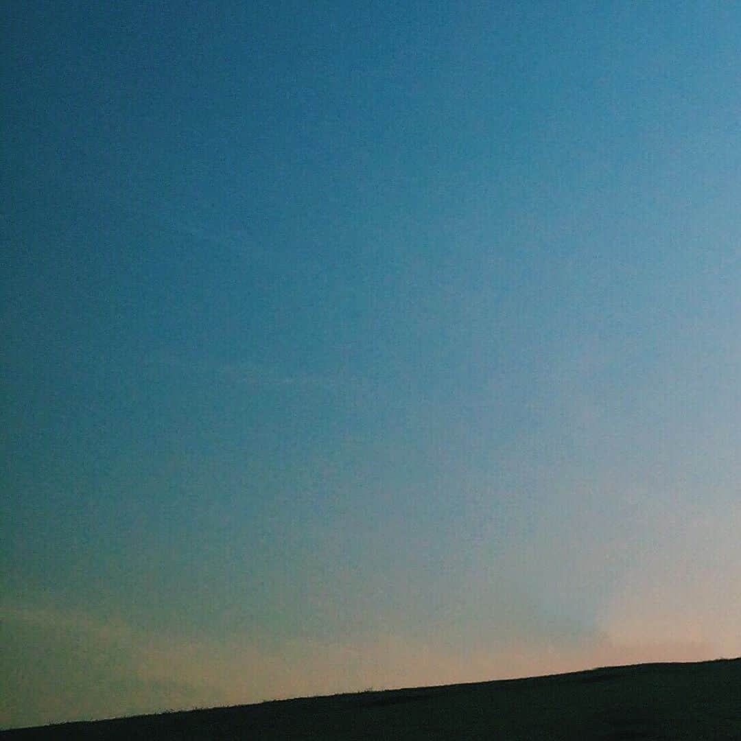 shilling16のインスタグラム：「. 3rd . . 10年お疲れ様でした♬🎹🎤」
