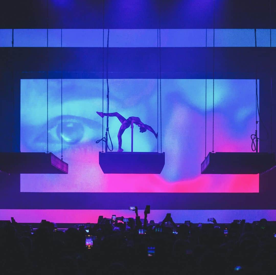 Halseyのインスタグラム：「this: is Manic. 📷: @yasi」