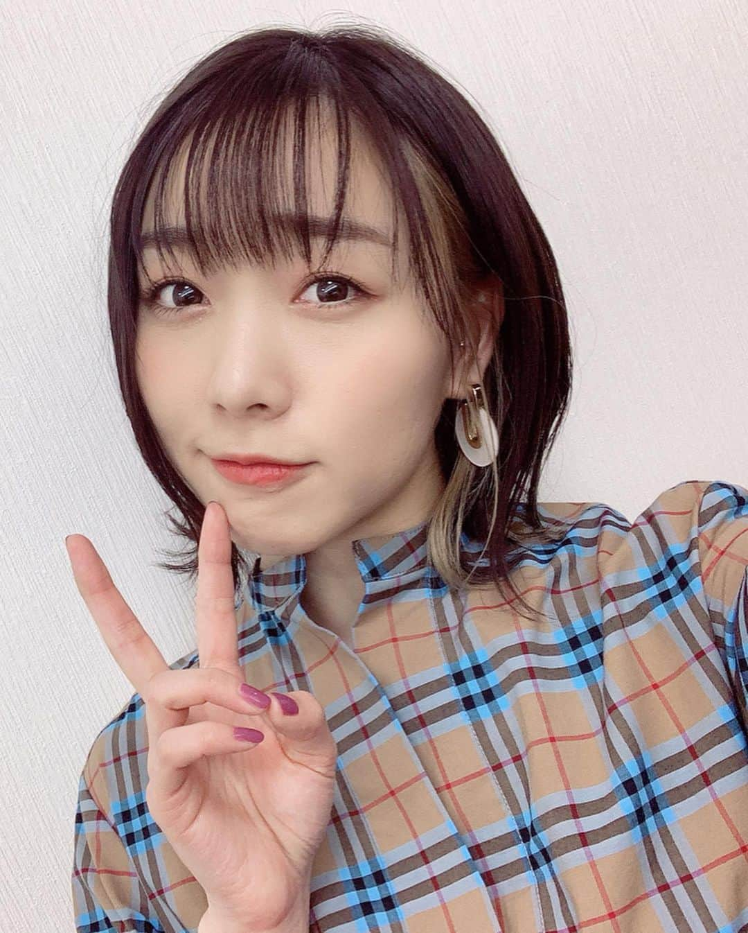 須田亜香里さんのインスタグラム写真 - (須田亜香里Instagram)「2月22日(土) 🍓テレビ朝日系列 12:00〜 【中居正広のニュースな会】 是非ご覧くださいませ。 #ニュースな会 #のんびりな会 #マニキュア #ラベンダーネイル #珍しくカラコン . . 2月23日(日) 🍓中日新聞コラム連載 #てくてく歩いてく . 🍓#ske48全国ツアー #宮崎 ※当日券あります！ . 🍓2月24日(月) #ske48全国ツアー #大分 ※当日券あります！ . 🍓FMあいち 21:00〜  #須田亜香里の部屋 . 🍓MBSラジオ 24:00〜 #オレマン . 2月25日(火) 🍓TOKYO MX 21:00〜 #バラいろダンディ （#エムキャス のアプリで全国からリアルタイム視聴できるよ！） . 🍓東海テレビ 24:25〜 #ske48バズ (@ske48buzz ) . . #須田亜香里情報 告知漏れがあればコメント欄で教えてくださいませ🙇‍♀️」2月22日 11時03分 - akarisuda