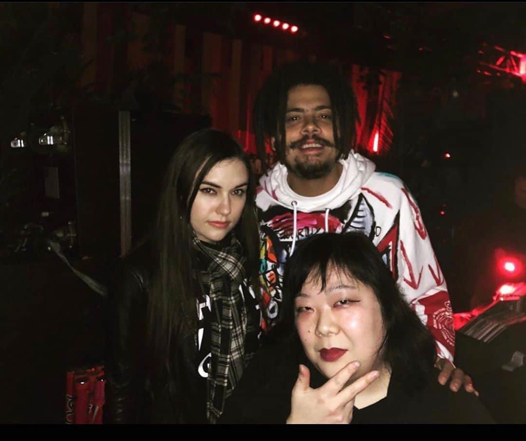 サーシャ・グレイのインスタグラム：「Cosmic Order @hiroko__yamamura @stroxler」