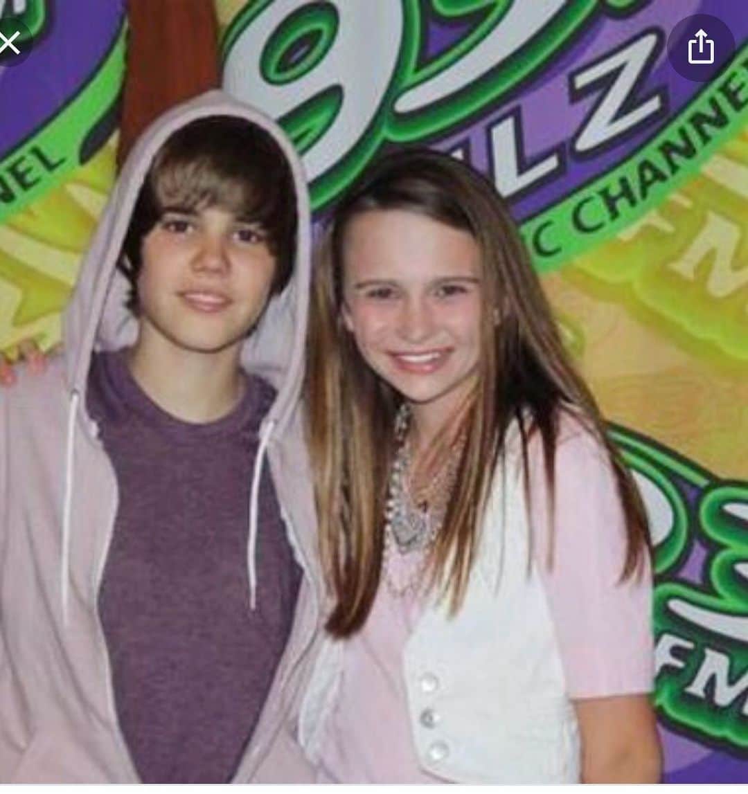 キーリー・マーシャルのインスタグラム：「Debating if I should start a petition for @justinbieber to re record his first album????」