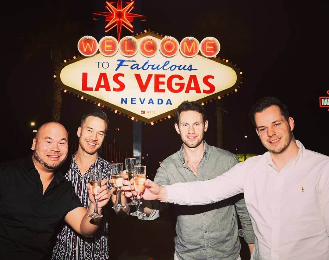 バスのインスタグラム：「Happy 30th birthday to my brother from a (Chinese) mother, Josh Ellicock. ⠀  Here's to atleast another 30 years of friendship 🍾🥂 @tye_55 @dan_garrett7 ⠀  #vegas #vegasbaby #vegassign #birthday #birthdayboy #cheers #cheerstotheweekend #TwoGaijin #lasvegas #lasvegasstrip #nevada #cheers #happybirthday #30thbirthday ⠀⠀⠀⠀⠀⠀⠀⠀⠀⠀⠀⠀」