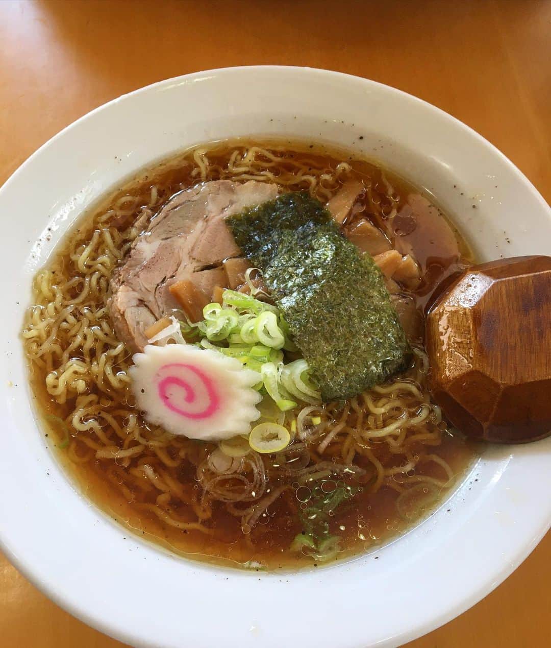斉藤祥太のインスタグラム：「お疲れー🥳 都内某所で東京らーめん🍜 あっさり👍 #tokyo #スカイツリー #良い週末を」