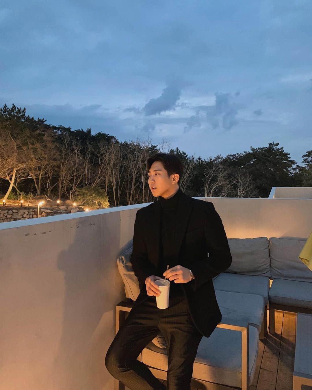 パクジホさんのインスタグラム写真 - (パクジホInstagram)「날이 너무 좋아? ☺️」2月22日 23時12分 - jihogram