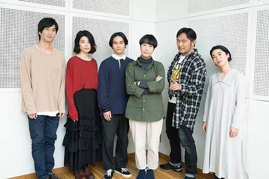 ほな・いこかのインスタグラム：「ステージナタリーでカノン、座って談義の会をして参ったのだ。差し色のわたし。  #ステージナタリー #カノン」