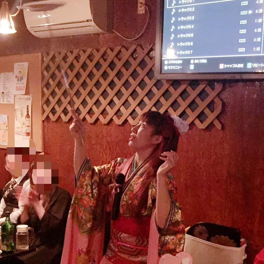 荒木巴さんのインスタグラム写真 - (荒木巴Instagram)「2週間ぶりの太田。 飲食店イベントでマジックでした。 ご覧いただいた皆様、ありがとうございました😊」2月22日 23時43分 - tomoearaki