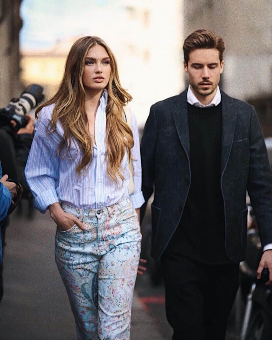 ロミー・ストリドのインスタグラム：「Etro 2020 🦋」
