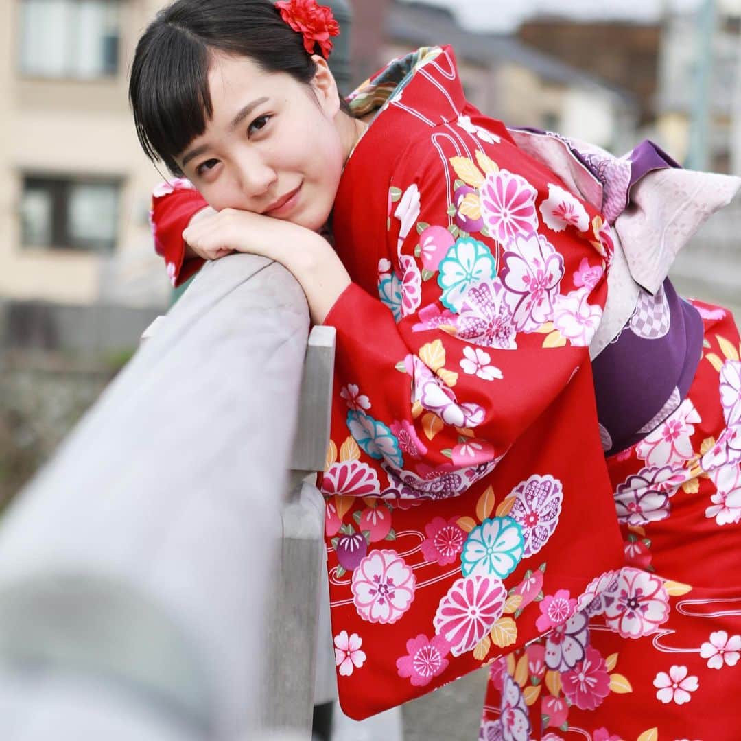 金沢着物レンタルshop心結〜kokoyui〜さんのインスタグラム写真 - (金沢着物レンタルshop心結〜kokoyui〜Instagram)「今年の桜は早そうですね。  素敵なお写真ありがとうございます -----*----*------*-----*----*-------- @kokoyui_kimono  金沢駅前着物レンタル心結ここゆい 9:00〜18:00 address  金沢市本町1-3-39 ☎️076-221-7799 🚃金沢駅から徒歩5分 🅿️コインパーキング補助  @kokoyui_furisode 成人式 @kokoyui753  七五三 -----*----*------*-----*----*-------- #金沢観光　#kimono #japan #アンティーク着物　#金沢きもの　#金沢きもの散歩　#レトロ着物　#金沢きものレンタル　#金沢ランチ　#金沢デート #金沢きもの 　#金沢着物　#ロケーション撮影　#金沢着物レンタル　#加賀友禅 #金沢観光　#ロケフォト　#東茶屋街　#兼六園　#21世紀美術館　#旅　#ファインダー越しの私の世界　#カメラ好きな人と繋がりたい　#女子旅　#kimonorental #myfav  #振袖レンタル #和服 #和服體驗 #着物 #金沢グルメ #彩プラン」2月22日 15時39分 - kokoyui_kimono