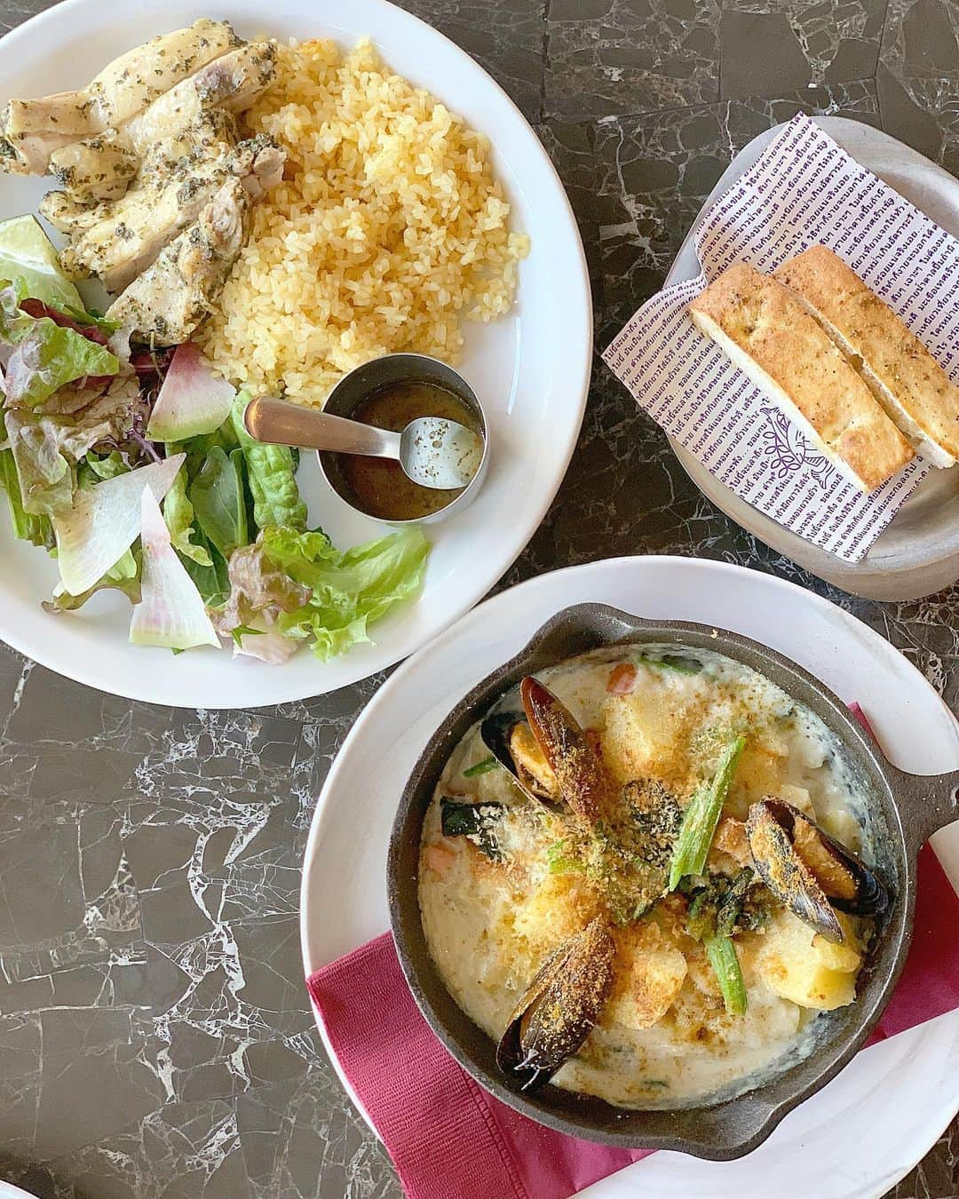 板橋瑠美さんのインスタグラム写真 - (板橋瑠美Instagram)「幸せLunch♡ 食べた分動く。」2月22日 15時43分 - rumi_official_0616