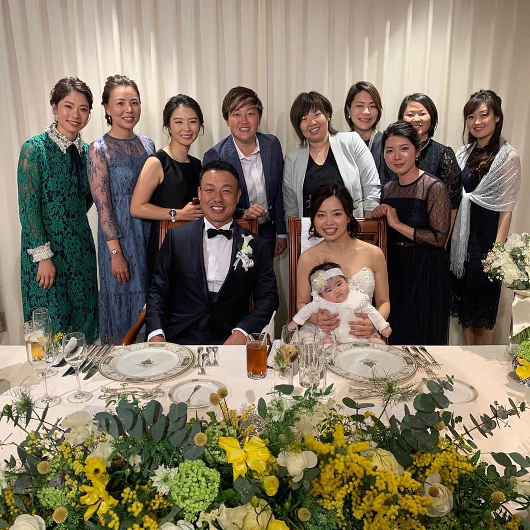 中村香織さんのインスタグラム写真 - (中村香織Instagram)「ゆーき結婚式💒 沢山の愛に包まれて育ったゆーきを見て🥺となりました。 面白くて泣ける、いい式でした💖 プロゴルファーのみんなにも久々に会えて楽しかった✨ これから幸せな家庭を築いていってほしいな。 #一ノ瀬優希#女子プロ仲間」2月22日 16時35分 - kaori_nakamura1001