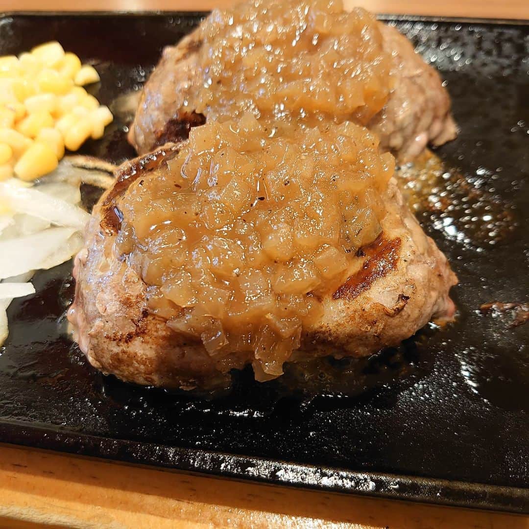 吉岡奈々子さんのインスタグラム写真 - (吉岡奈々子Instagram)「いつかの・・・ #お肉 #急に #ハンバーグ食べたくて #でも残念な感じでした #(涙)」2月22日 17時15分 - nanakoyoshioka