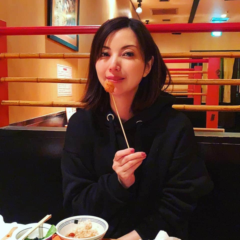 角川慶子さんのインスタグラム写真 - (角川慶子Instagram)「初串家物語　26本食べた　楽しかった 娘の行き付けだって  #串家物語 #庶民の味 #母子の休日」2月22日 17時47分 - keikokadokawa