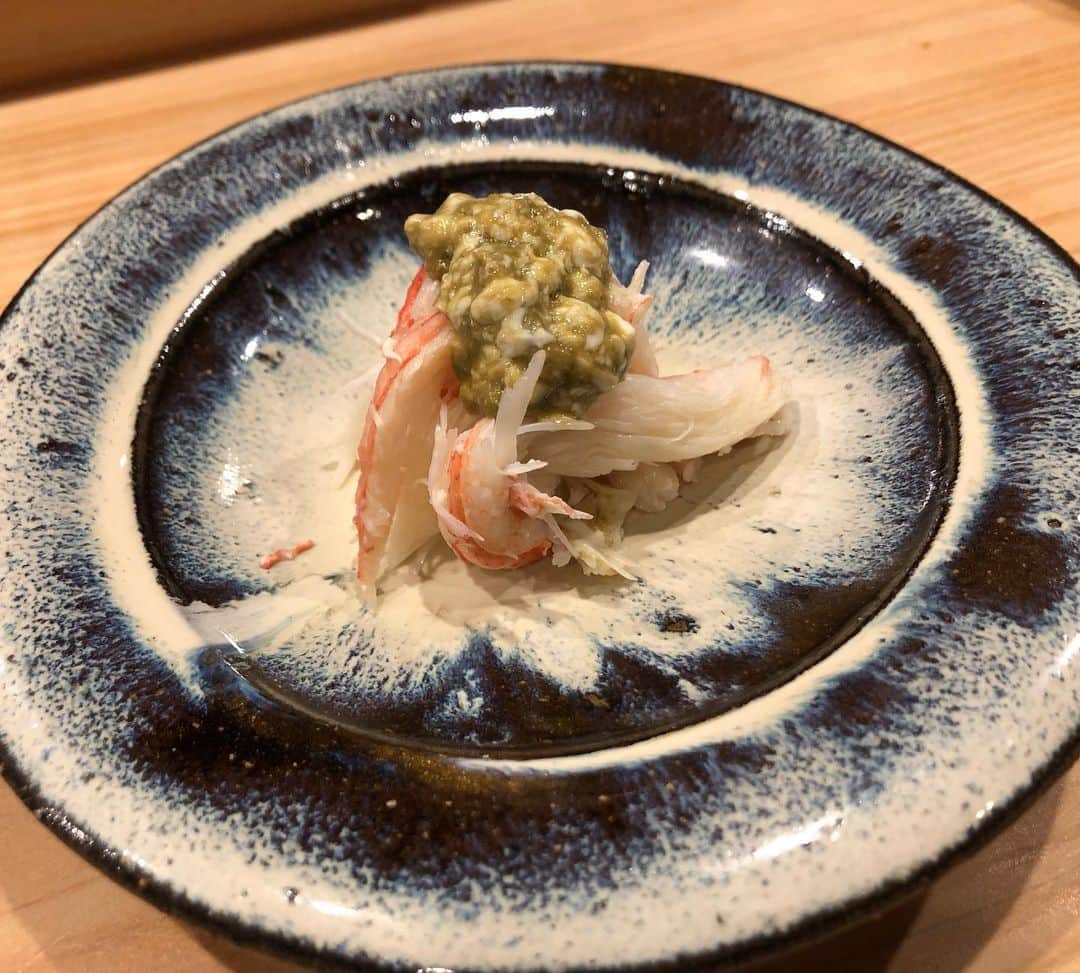 椿彩加さんのインスタグラム写真 - (椿彩加Instagram)「. 念願の鮨 十兵衛さんに🍣 . 完璧に美味しかった🥺 また帰るとき絶対行きたい行く❤️ . #鮨 #鮨十兵衛 #福井 #予約困難店 #美味すぎた #asatsuyu #お鮨大好き」2月22日 17時46分 - ayaka_tsubaki23