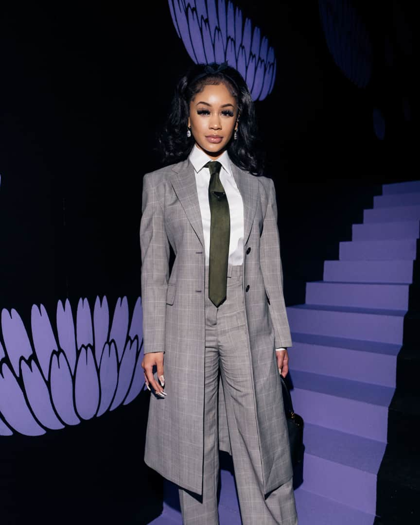 プラダさんのインスタグラム写真 - (プラダInstagram)「@saweetie arrives at the grand hall of @FondazionePrada's Deposito, transformed for the #PradaFW20 Womenswear show. ⁣ Discover the collection via link in bio. ⁣ #Prada #mfw⁣ ⁣ Photo: @germanlarkin」2月22日 18時00分 - prada