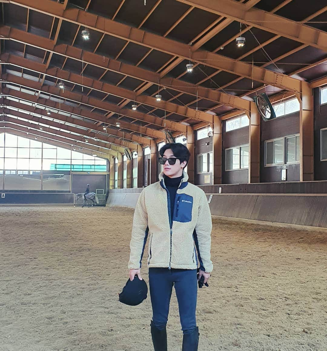 Lee Si-gangさんのインスタグラム写真 - (Lee Si-gangInstagram)「#승마#패션 🐴 #선글라스  는 역시...'🕶#speculum#스페쿨룸」2月22日 18時02分 - lee_si_kang