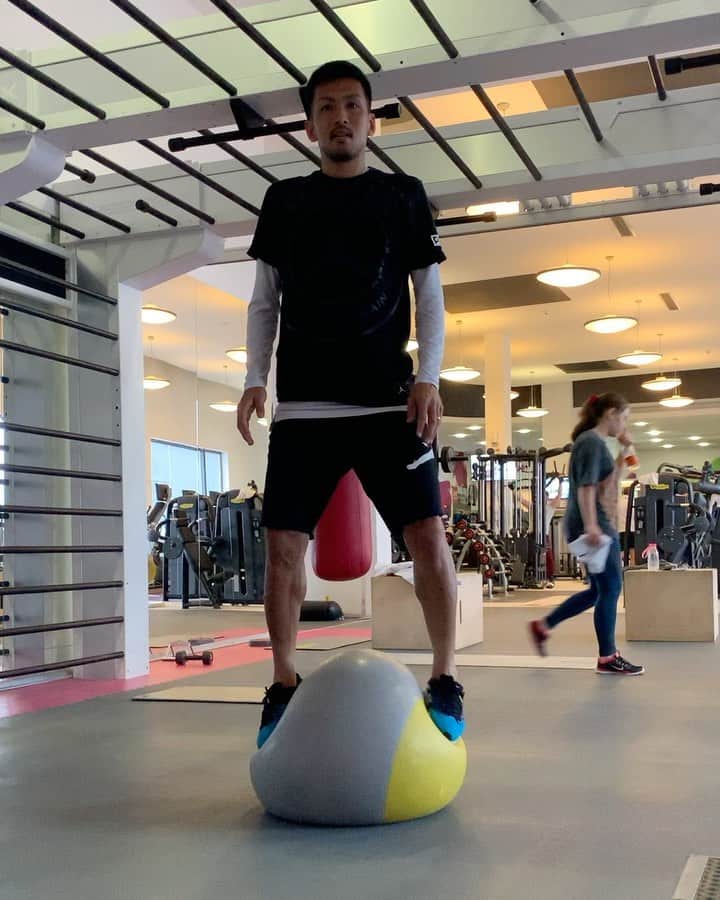 瀬戸貴幸のインスタグラム：「先日34歳になりました！﻿ ﻿ まだまだ頑張ります！﻿ ﻿ まだ登録が完了しないので練習のみですが元気にやってます😁﻿ ﻿ サッカーを楽しむことを忘れては、続けてはいけないです。﻿ ﻿ 動画撮り直し﻿ @geraswas ﻿ ﻿ #34歳」