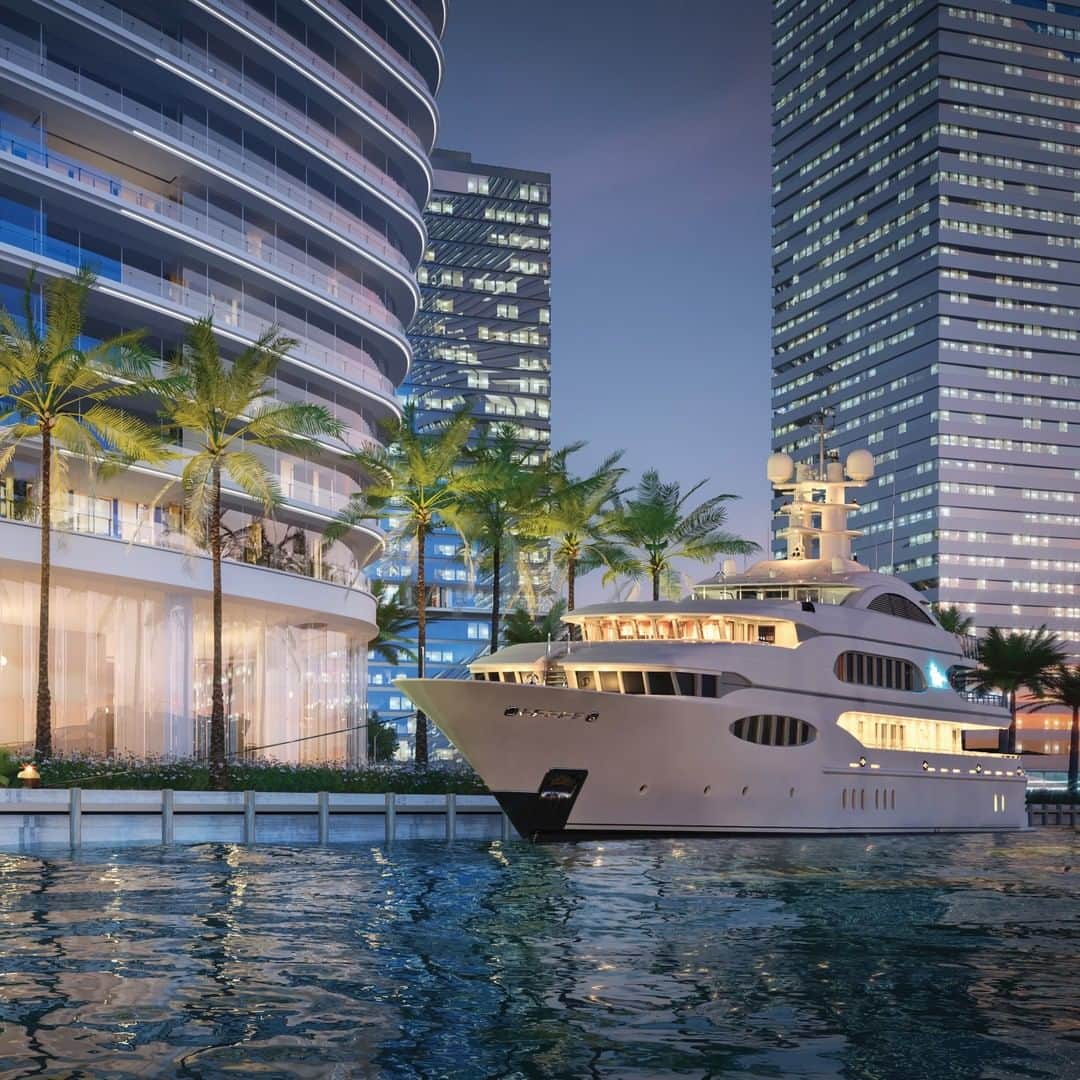 アストンマーチンさんのインスタグラム写真 - (アストンマーチンInstagram)「The Aston Martin Residences is one of the few luxury residences in Miami to offer dockside arrival and moorage for superyachts over 300 feet.  Find out more by visiting @amresidencesmiami  #AMResidencesMiami #AstonMartin #AstonMartinResidences」2月22日 19時00分 - astonmartin