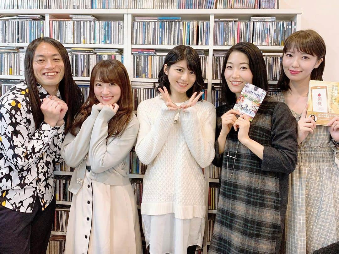 小島まゆみさんのインスタグラム写真 - (小島まゆみInstagram)「. . . 『Emotional Beat 姫ラジ』 今月もご視聴・ご観覧ありがとうございました🗣❤️ . . . 先月からご一緒させていただいている占い師Love Me Doさん、そして本日のゲストは明日香ちゃん！ . . 今日はいつも以上にたくさんのメールをいただけて嬉しかった‧⁺◟( ᵒ̴̶̷̥́ ·̫ ᵒ̴̶̷̣̥̀ ) . . 来月もみんなで番組を盛り上げてください！よろしくお願いします✨ . #環みほ #友寄蓮 #前田明日香 #lovemedo #小島まゆみ #rainbowtownfm #emotionalbeathimeradio #himerians #885fm #深川ギャザリア」2月22日 19時00分 - kojima_mayumi_