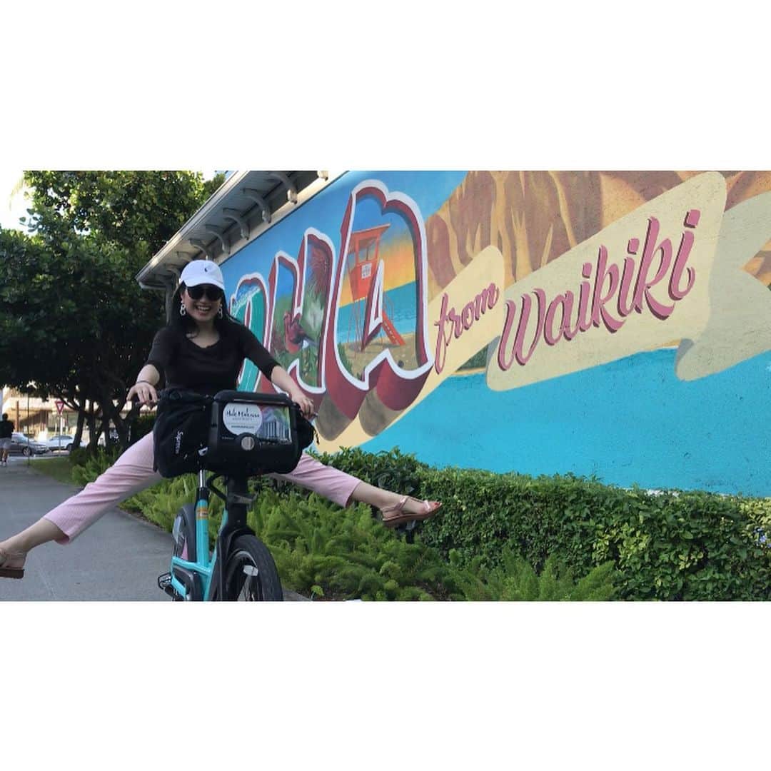 田中琴乃さんのインスタグラム写真 - (田中琴乃Instagram)「・ ALOHA🌺 （またupさせてください🌴） ・ bikiに乗って街中を走り回りました🚲 ・ ・ #hawaii #ハワイ #biki #ちゃりんこ  #膝ピンピン伸びまくり」2月22日 20時03分 - tanakakotono