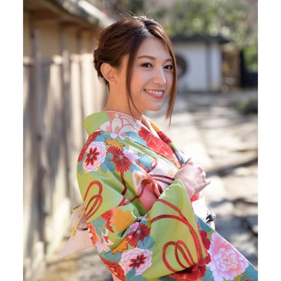 市原彩花さんのインスタグラム写真 - (市原彩花Instagram)「猫の日🐈 2020年2月22日🐈💓 去年京都で着物撮影してたら猫ちゃんいたんだ🥰 #猫の日#20200222#猫#cat#고양이#japancat#京都#kyoto#京都府#교토#kyotocat#着物#kimono」2月22日 20時21分 - ayaka_ichihara
