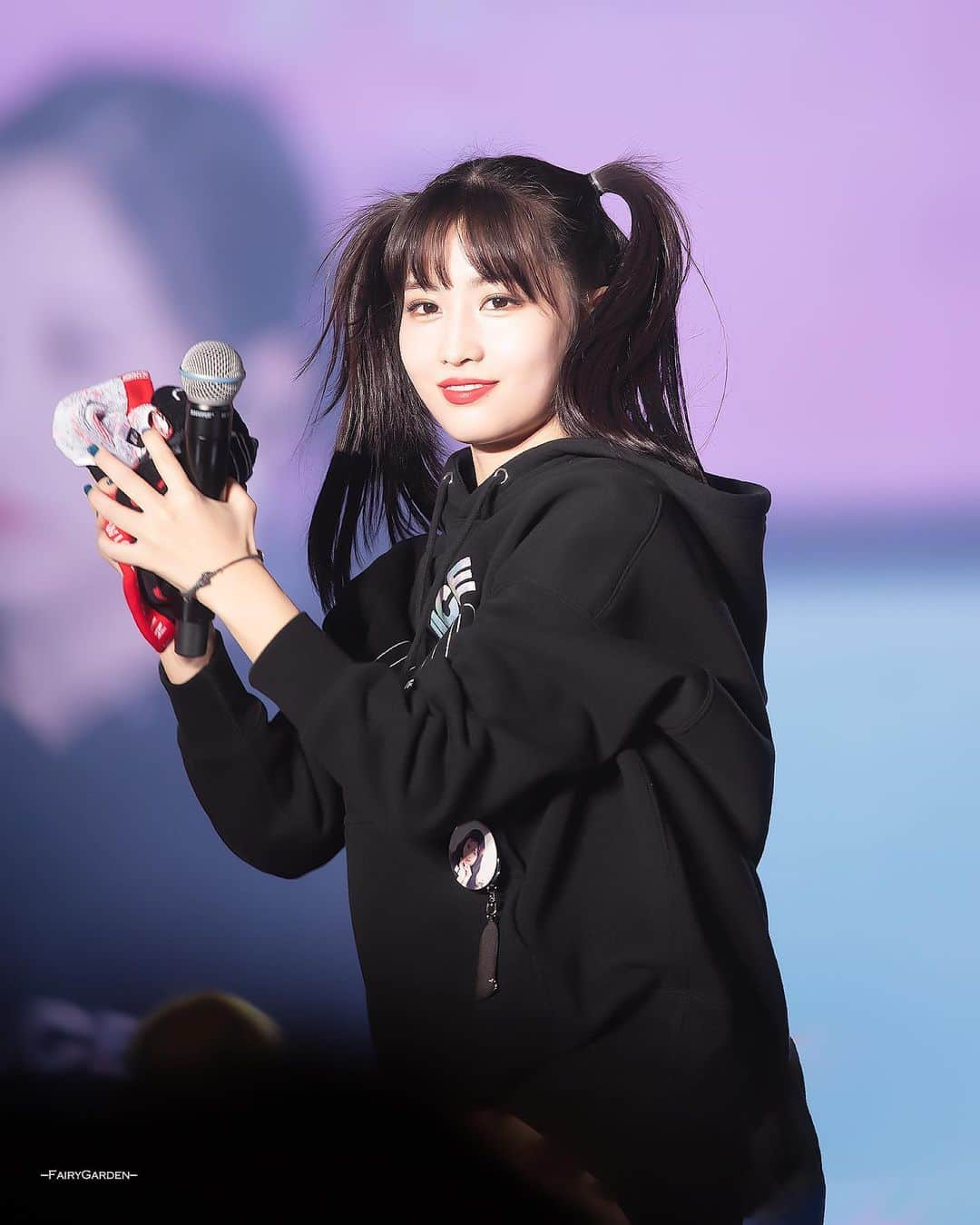 モモさんのインスタグラム写真 - (モモInstagram)「♡ [Fantaken] 200212 - TWICELIGHTS in Fukuoka Day 2 -  #MOMO #트와이스 #모모 #平井もも #もも #TWICE ©️ fairy garden」2月22日 20時37分 - momojype