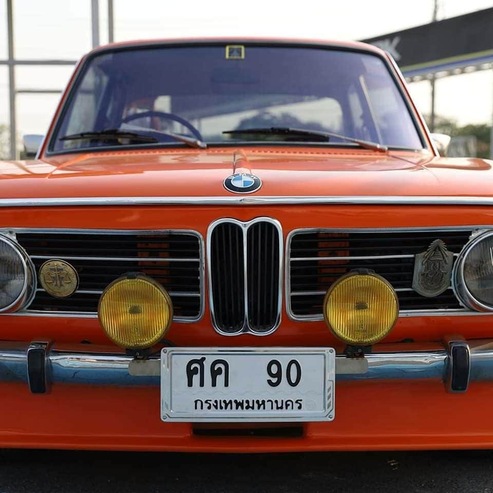 BMW Thailandさんのインスタグラム写真 - (BMW ThailandInstagram)「#BIMMERMEET4 : Tribute To BMW Art Cars  เริ่มแล้ว! ไม่มาปีนี้แล้วจะเสียใจ  ที่สุดแห่งงานของคนรักรถ ดนตรี และ ศิลปะ ชมฟรีคอนเสิร์ตสุดมันส์จาก Lipta & Season Five งานนี้เข้าฟรี ไม่มีค่าบัตร  ใครถึงแล้ว มาแชร์ภาพกันหน่อย  ย้ำอีกที งานนี้เข้าฟรี ไม่มีค่าบัตร จะค่ายไหนก็มา JOY กันได้นะ งานมีถึงสามทุ่มที่ IMPACT SPEED PARK เมืองทองธานี  #BMWTH #BMWCarMagazineTH #BIMMERMEET4 #TributeToBMWArtCars #BMWWorldofArt」2月22日 21時31分 - bmwthailand