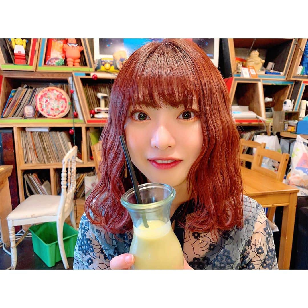 馬嘉伶さんのインスタグラム写真 - (馬嘉伶Instagram)「🍵 #アボカド #アボカド専門店 #🥑 #マドッシュカフェ #渋谷グルメ #渋谷カフェ . . 🥑が大好きですが 今まで自分で🥑を買ったことがないですし 🥑の専門店に行ったこともなかったです🤔😂💦 . たくさん「食べる美容液」と言われている🥑を食べて 🥑愛が大きくなりました❤️💚🤎 . . 写真の1枚目はポートレートで2枚目は普通のカメラで撮ったものですが どちらが好きですか🤗❓ ちなみにこの日のお洋服ってすごくお洒落ですよね😎 #frenchpave #cawaii #shibuya #shibuyacafe #avocado」2月22日 21時42分 - macyacyarin