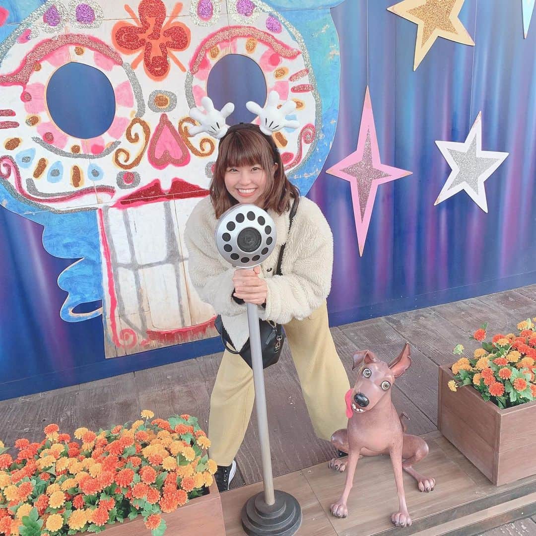 天野なつさんのインスタグラム写真 - (天野なつInstagram)「. 昨日お姉ちゃんとディズニーシーに 行ってきました🙌🙌 . ディズニー本当久しぶりやったので １日中満喫しました！！！ 去年できたアトラクション ソアリンめっちゃ楽しかったし 生で見たカナシミがかわいすぎて グッズ調べまくってる🥺❤️ . 写真まだあるけん、またアップするねー！！ . #ディズニーシー #リメンバーミー  #ミゲル #インサイドヘッド 　#カナシミ #ソアリン #天野なつ」2月22日 21時48分 - natsu_amano