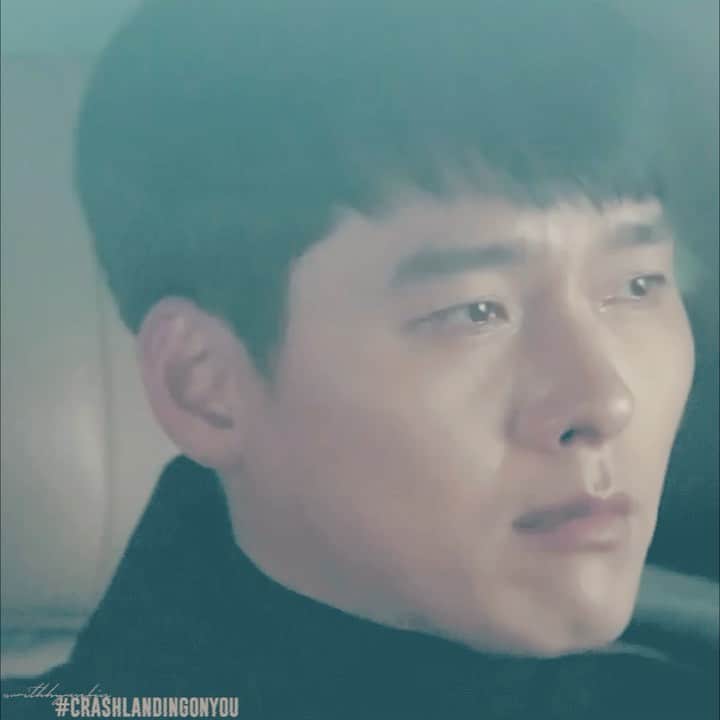 ヒョンビンのインスタグラム：「No episodes this week - how are you holding up? 😅 —— #crashlandingonyou #사랑의불시착 #hyunbin #현빈 #ヒョンビン #玄彬 #sonyejin #손예진」
