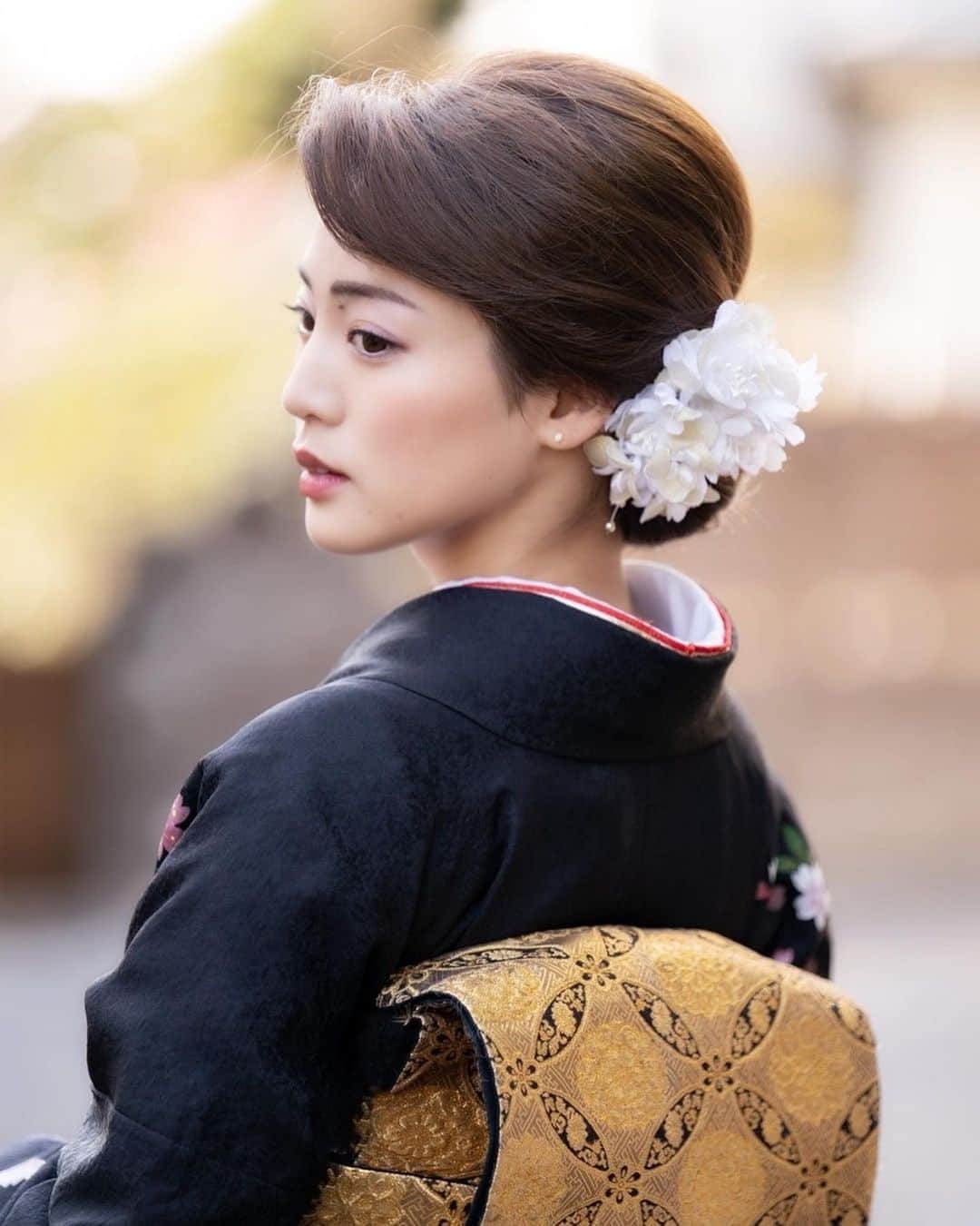 志田友美（ゆうみん）のインスタグラム：「めちゃいい感じに撮ってもらた❤ #和服 #👘 #着物 #japanesegirl」