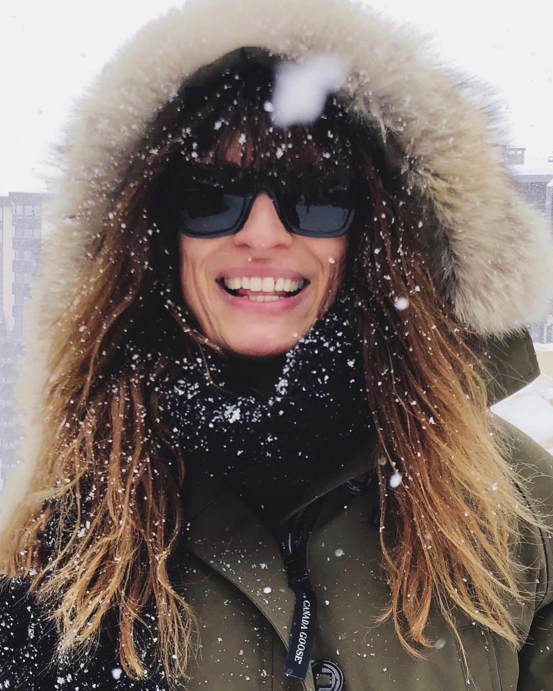 カロリーヌ・ド・メグレのインスタグラム：「⛄️」
