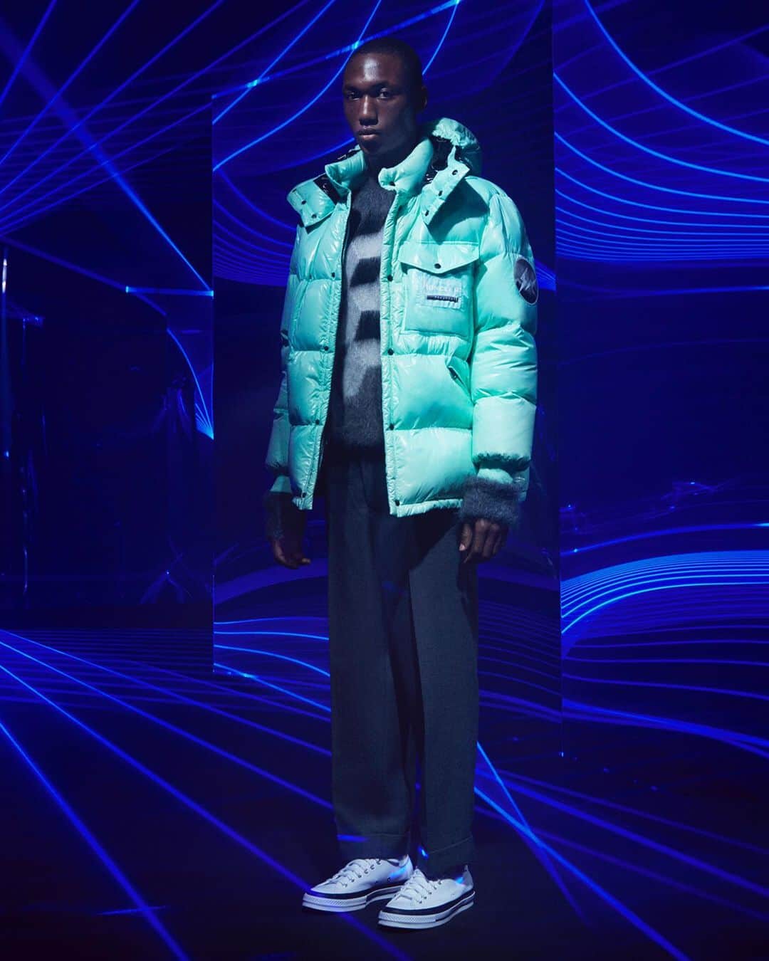 のインスタグラム：「7 MONCLER FRAGMENT HIROSHI FUJIWARA  Continuous cultural progression  _ #MONCLERGENIUS #MONCLERFRAGMENT @fujiwarahiroshi  Stylist: @robertrabensteiner  HMU: @davidediodovich @ariannacattarin」