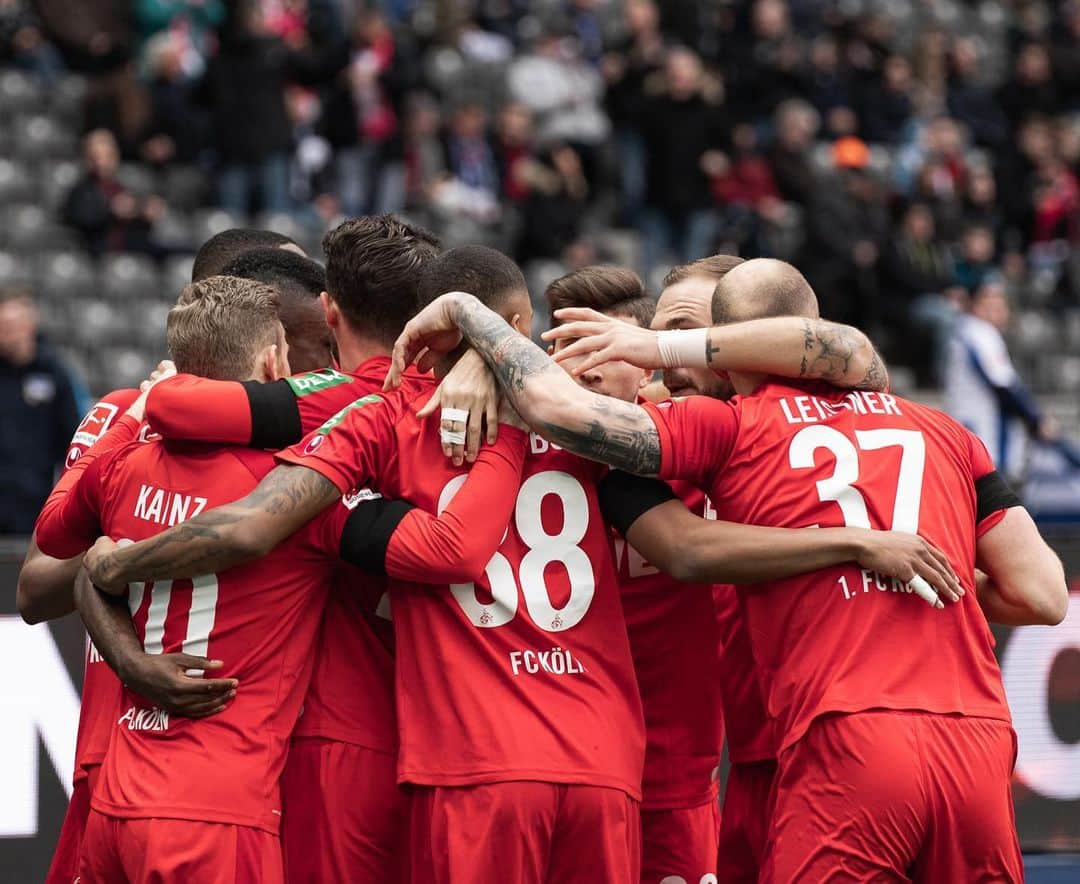 マルク・ウートさんのインスタグラム写真 - (マルク・ウートInstagram)「AUSWÄRTSSIEG❗️ Kölle Alaaf in Berlin ‼️ Gute Besserung, Rafa 🙏 #effzeh #kölle #bsckoe」2月23日 2時30分 - markuth