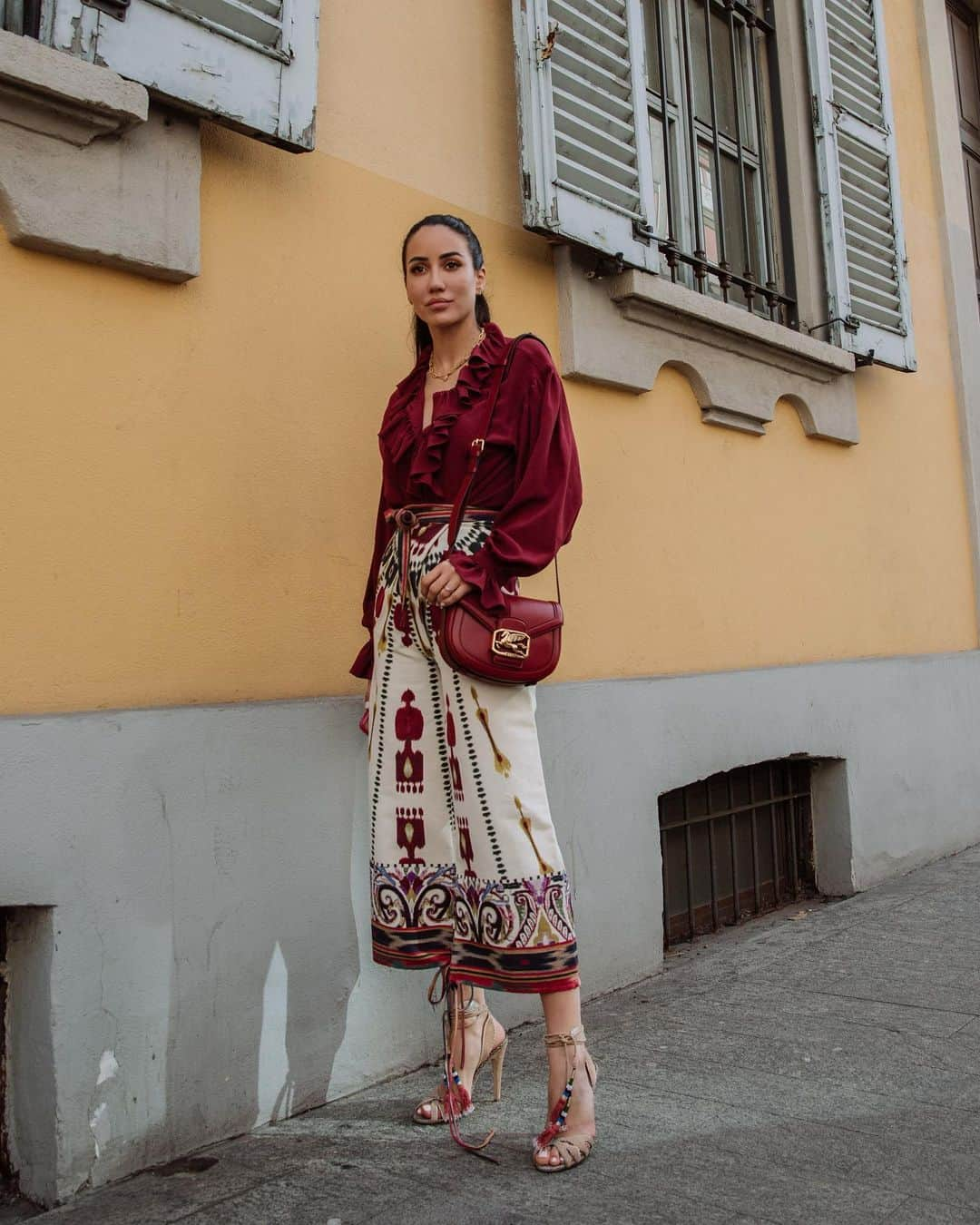 Tamara Kalinicさんのインスタグラム写真 - (Tamara KalinicInstagram)「My @etro look was perhaps my favourite one of all the Etro looks I ever wore #mfw  Pic @onamoon.photography」2月23日 2時38分 - tamara