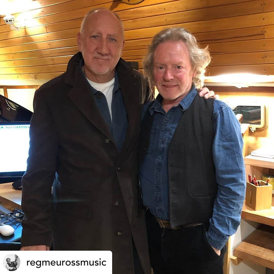 ピート・タウンゼントさんのインスタグラム写真 - (ピート・タウンゼントInstagram)「I’m producing music and exec producing Reg’s FIRE AND DUST. It’s a song-cycle about Woody Guthrie. Hopefully an album soon, then touring production in 2021. #regmeurossmusic  #woodyguthrie #woodyguthriecenter #songcycle #rockopera #touringminstrel #bobdylanquotes」2月23日 2時46分 - yaggerdang