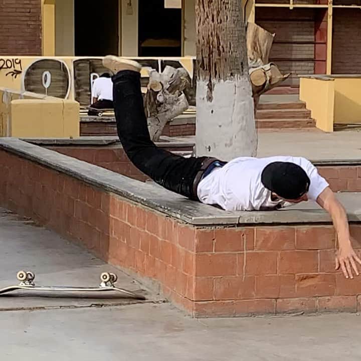 ヴィンセント・ミルウ のインスタグラム：「Well arrived 🇲🇽🥴」