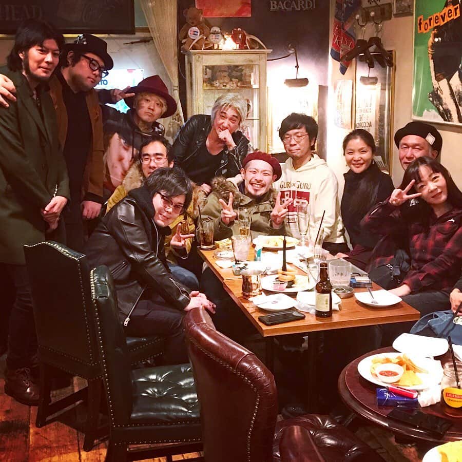 のインスタグラム：「🥀池下 ありがとう！！！ おやすみ😘😘😘 @ GURU X GURU  #池下guruguru  #稲垣俊夫 #kazzman #イマイアキノブ #imaiakinobu」