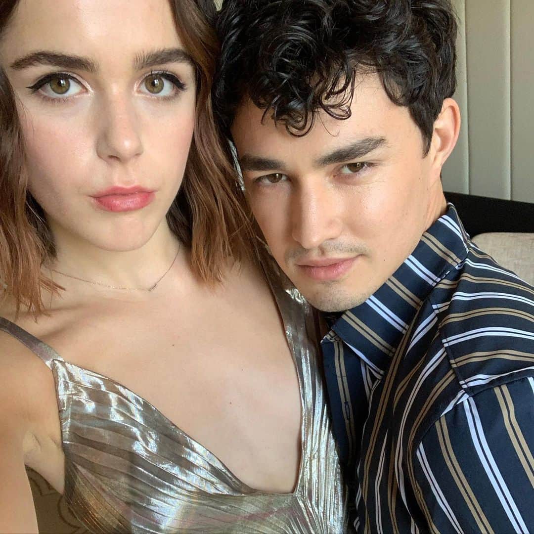 キーナン・シプカのインスタグラム：「NOW THAT I HAVE UR ATTENTION, I'm taking over @sabrinanetflix today for the last day of Pt 4 filming.  Check it out if that's ur thing ☄️💫」