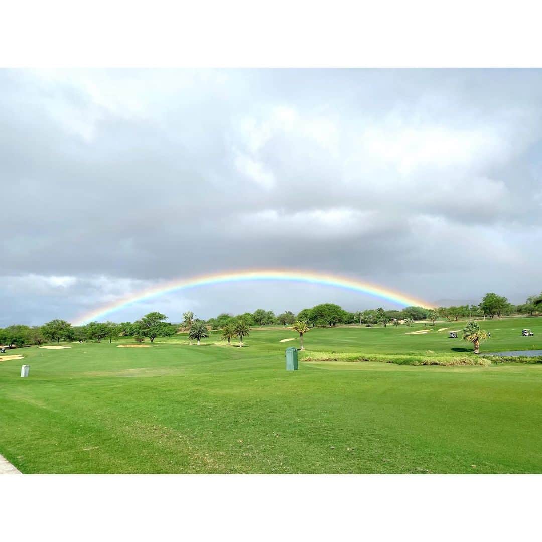 有村智恵さんのインスタグラム写真 - (有村智恵Instagram)「ハワイ合宿終わり！ すごく良い充実感で帰って来ることが出来ました😊 サポートしてくださった皆様、ありがとうございました🥰  Thank you for your support the winter camp in Hawaii!!! It was completely great days.:) #golf #golfer #golftournament #jlpga #lpga #hpjapan #inpres #newbalancegolf #yamaha #misawahome #kose #kowa #vantelin #Delta #Qcells #MIKUNI  #ゴルフ #女子ゴルフ #インプレス #ヤマハ #ニューバランスゴルフ #日本hp #コーセー #ミサワホーム #コーワ #バンテリン #デルタ #Qセルズ  #ミクニ」2月23日 5時44分 - chiearimura