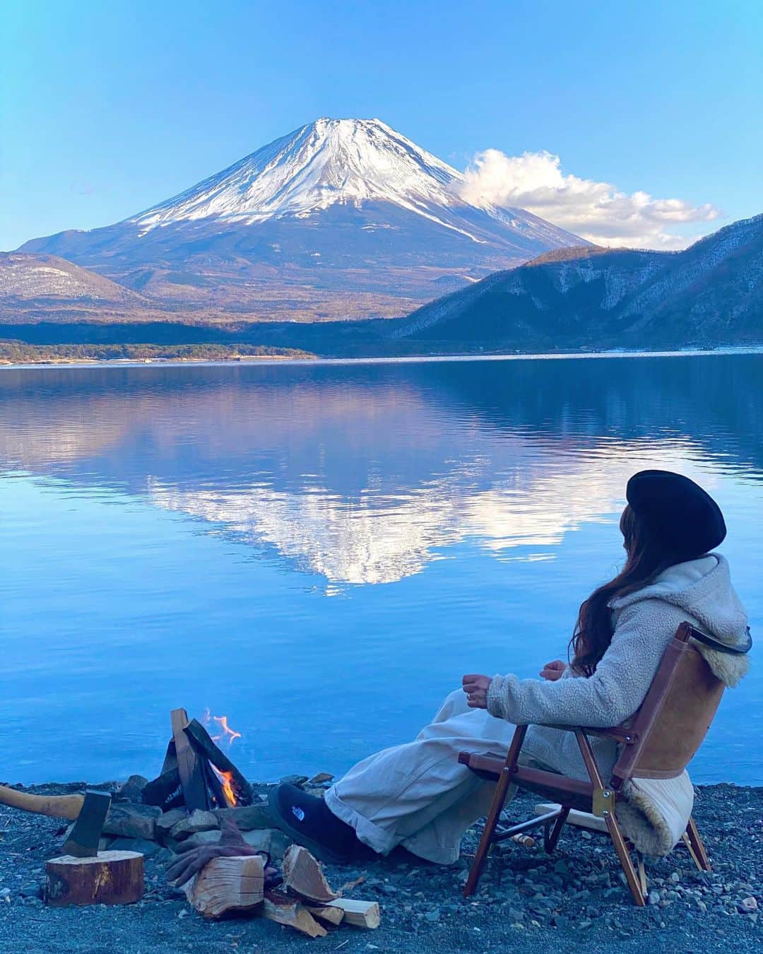 marikoさんのインスタグラム写真 - (marikoInstagram)「#キャンプ#camp#camping #outdoor #キャンプ#アウトドア#キャンプ飯#cafe #カフェ#朝ごはん#富士山#浩庵キャンプ場 #instagood #instafood #外カフェ#女子キャンプ#女子キャン#冬キャンプ#冬キャン#富士山の日 #外ごはん#outdoorlife#canon#７D#9000D * * 2020.2.23 * 🏕💕 * 富士山の日❤️✨✨✨✨ * * 幸せパワーを送ってくれる富士山がたまらなく大好き🥰🥰🥰 * * ずっと富士山ご機嫌で鏡富士まで見れて外国みたいなロケーションだったな😍✨✨ * * めちゃ幸せ❤️」2月23日 6時17分 - marimari8208