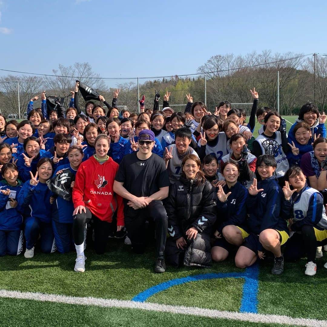 山田幸代さんのインスタグラム写真 - (山田幸代Instagram)「CrossCrosseCup2020 広島会場が無事終了しました。 コロナウイルスの対策をしっかり徹底して、みんなで素晴らしい時間を共有できました。  みんなの探究心や、向上心が私たちをまた笑顔にしてくれたよー！学生のみんな、本当っにありがとう🥍  #ラクロス  #キャンプ #lacrosse  #camp #japan  #crosscrosse  #crosscrossecup2020  @emily.gilly @torumorimatsu @kazukiobana53 @crosscrosse_official」2月23日 7時10分 - lacrosseplayer_sachiyoyamada