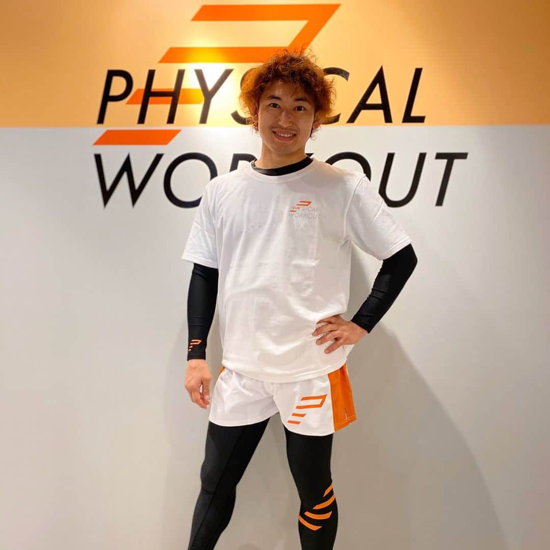 才賀紀左衛門さんのインスタグラム写真 - (才賀紀左衛門Instagram)「制服完成😆‼️ しかもお客様の服も作ったからそっちも載せるね❗️ @hodophilax_jp  ありがとうございます😆🙏 カッコイイし可愛いし最高😆👍 普段も俺この服着よ😆 モチベーション上がる😆✨ #子供 #kids #家族 #family #親子 #絆 #東京 #大阪 #成長 #愛情 #愛 #皆んな #感謝 #カッコイイ #食事 #食育 #睡眠 #運動 #健康 #フィジカルワークアウト #training #格闘技 #格闘家 #身体  #広尾 #広尾商店街 #制服 #モチベーション #最高」2月23日 18時12分 - kizaemon0213