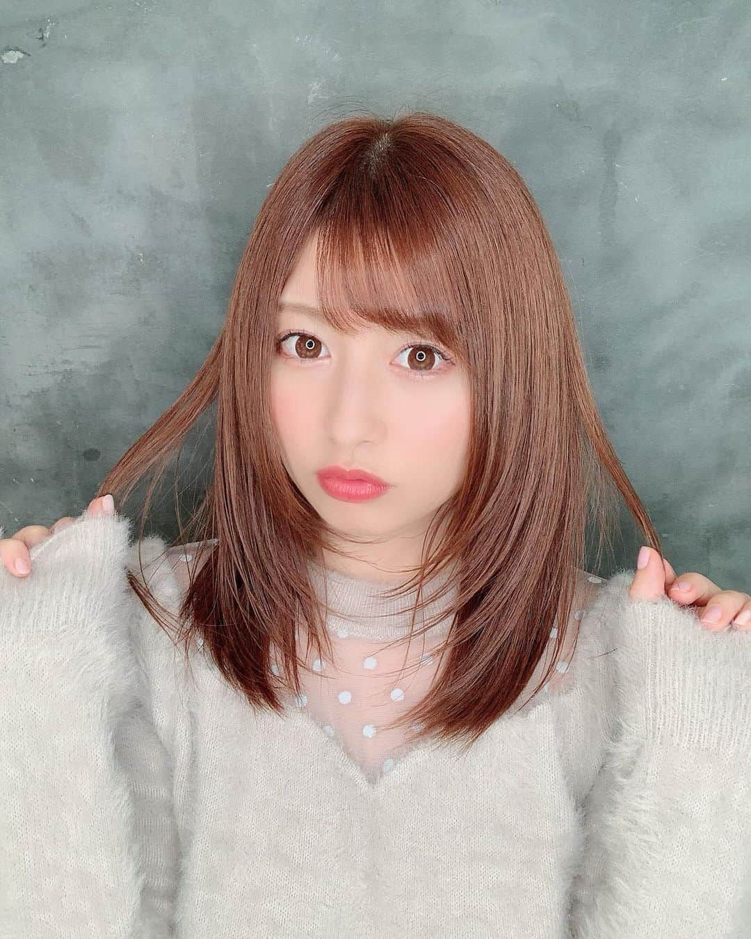 成瀬心美さんのインスタグラム写真 - (成瀬心美Instagram)「💇‍♀️ . . 根元が黒くなってきたから 染め染め してきたっちー！ . . トリートメントも していただいて ちゅるちゅるー！！！ . . #haircolor #hairstyle #hairsalon #risel #shibuya」2月23日 18時45分 - coco3ndazo