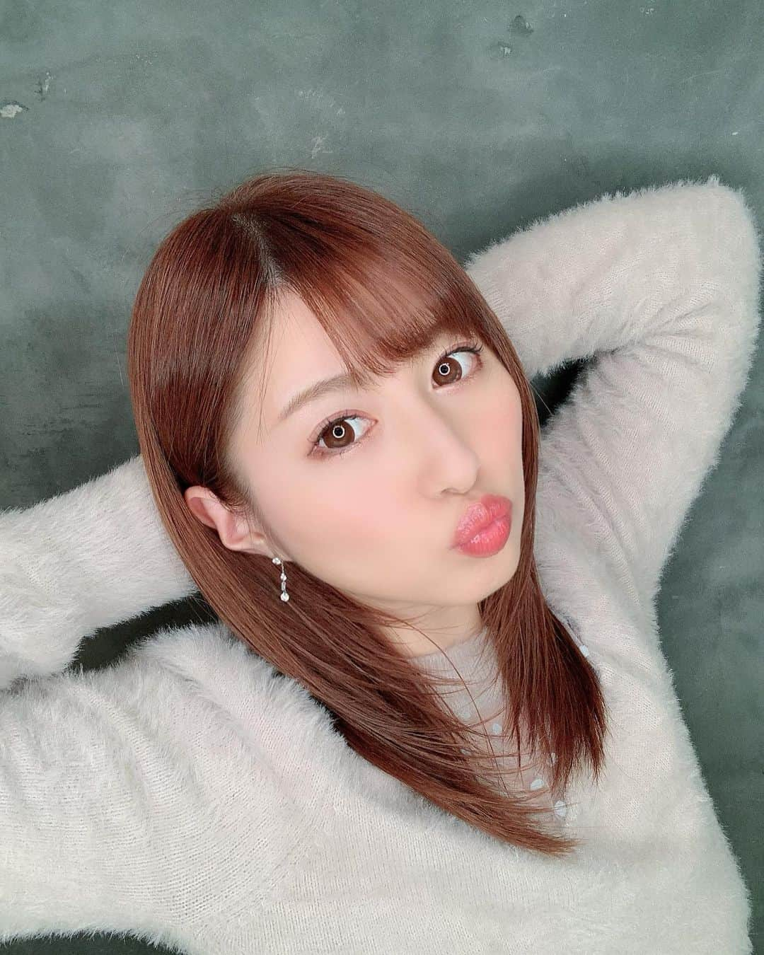 成瀬心美さんのインスタグラム写真 - (成瀬心美Instagram)「💇‍♀️ . . 根元が黒くなってきたから 染め染め してきたっちー！ . . トリートメントも していただいて ちゅるちゅるー！！！ . . #haircolor #hairstyle #hairsalon #risel #shibuya」2月23日 18時45分 - coco3ndazo