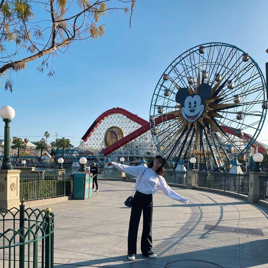 永井理子さんのインスタグラム写真 - (永井理子Instagram)「ミッキーに会えたよ🥰 #disneycaliforniaadventure」2月23日 19時06分 - riko_1221