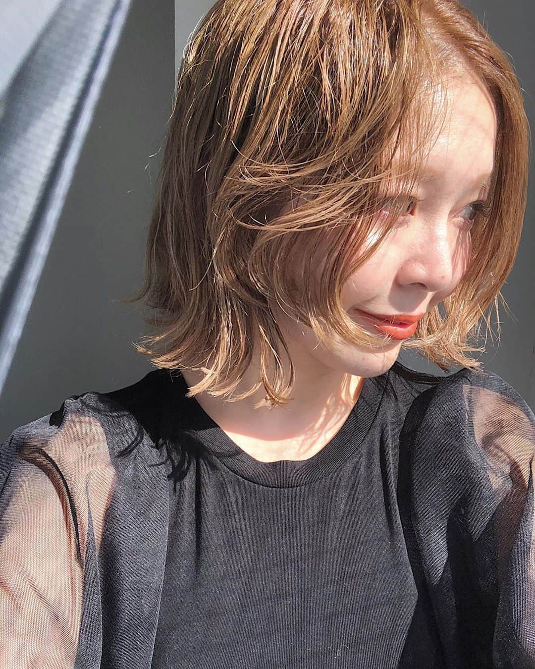 北岡りえさんのインスタグラム写真 - (北岡りえInstagram)「#エドルカラー  してもらいました🤍  明るめがさいきんすきです。 髪はまいてません。  hair cut / @uminoeiko ✄  hair color / @shirai_yuki ﻿ ⚯̱̈᷄﻿」2月23日 19時16分 - rie_kitaoka