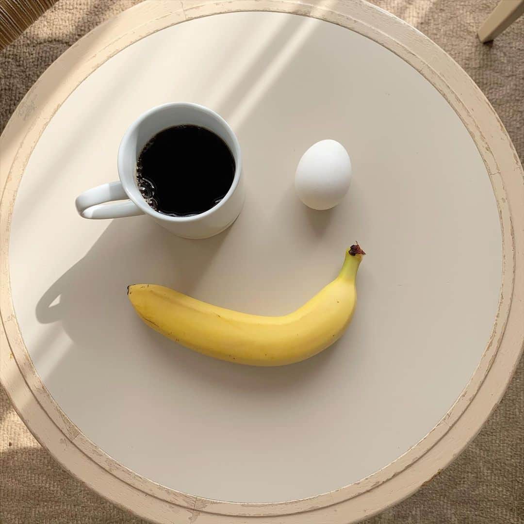 黒沢薫さんのインスタグラム写真 - (黒沢薫Instagram)「おはよう日立。 #morning #breakfast #coffee #banana #egg #music #soul #rb #singer #lovelife #instagood #instafood #G25ツアー #morningsmile #モーニングスマイル」2月23日 10時18分 - kaorukurosawa_lovelife